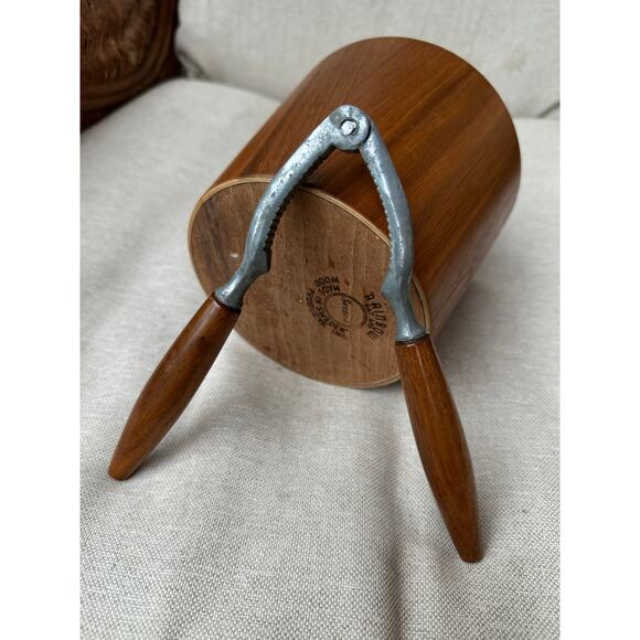 Mid Century Scandinavin Modern Rainbow Sweden Teak Bucket Nut Cracker Set wood - Picture 10 of 16